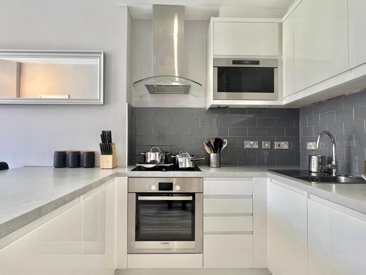 2 Bedroom Apartment In South Hampstead Londres Extérieur photo